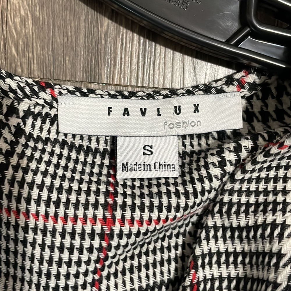 Favlux - Picture 4 of 7